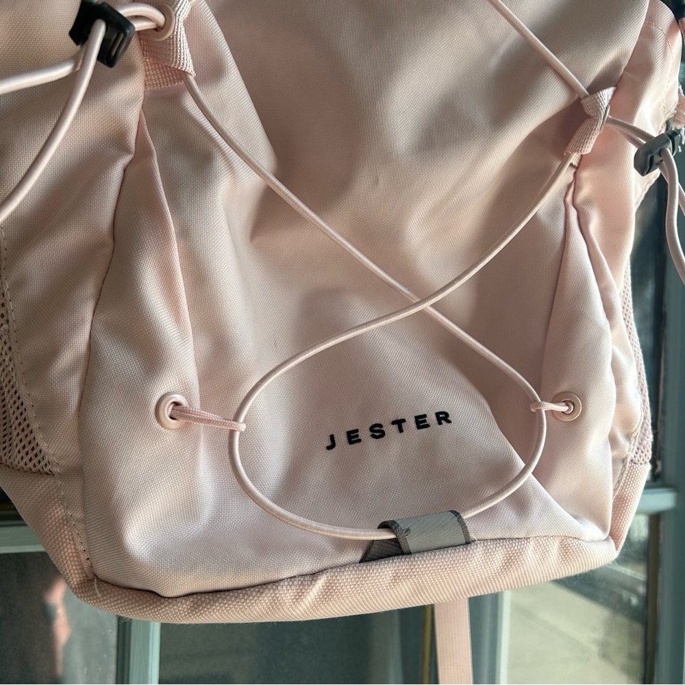 The North Face Women's Jester Backpack Padded Laptop Travel Bag Pink Salt /Black - Picture 12 of 16